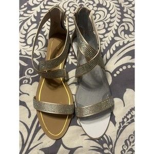 NWOB- Enzo Angiolini Womens Rhinestone Flat Strappy Ankle Sandals Size 9.5M